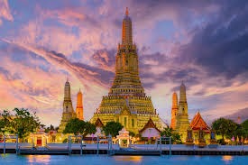 Kuil Wat Arun: Simbol Keindahan Arsitektur Thailand