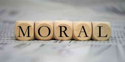 Mengajarkan Etika dan Moral dalam Pendidikan Sekolah